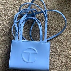 Small pool blue Telfar, never used, perfect condition, comes with dustbag